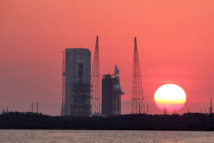 США запустили ракету Delta 4 с разведывательным спутником
