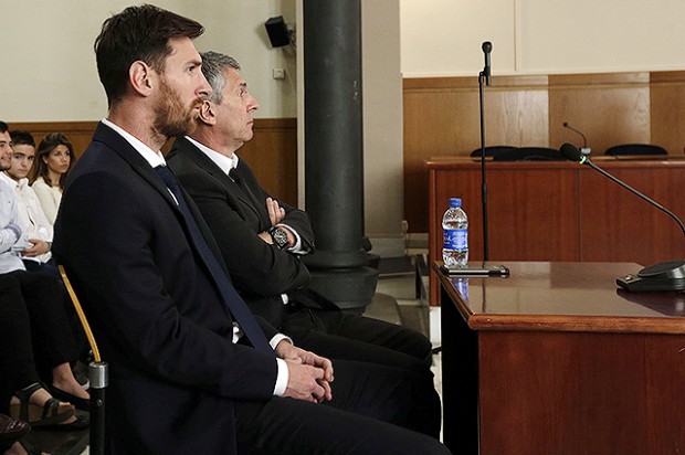 «Барселона» поддержала Месси в связи с вердиктом по налоговому делу