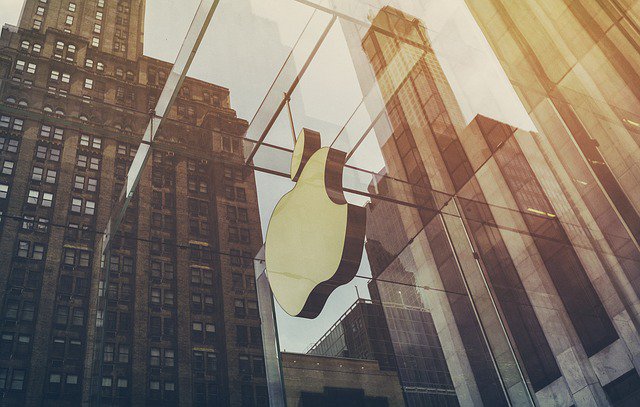 Apple приобрела стартап, работающий над созданием искусственного интеллекта