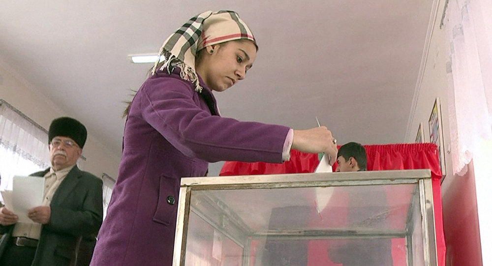 Конституционный референдум начался в Таджикистане