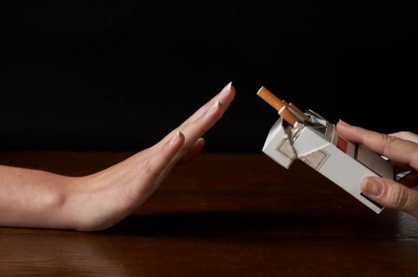 Курение может снизить аппетит — Ученые
