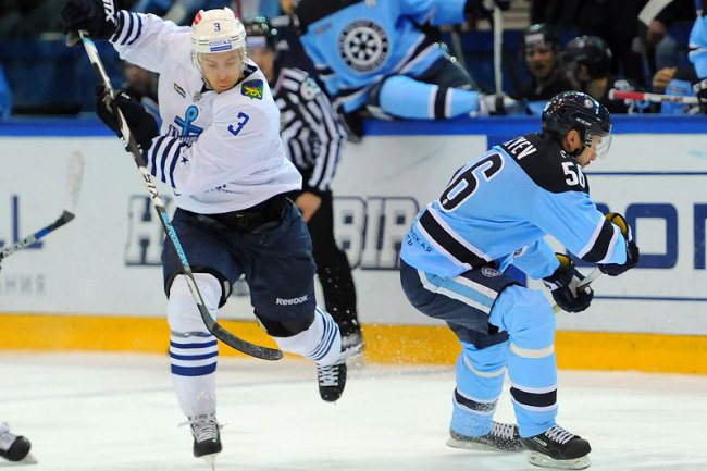 Хоккей: «Сибирь» всухую обыграла «Адмирал» во втором матче плей-офф