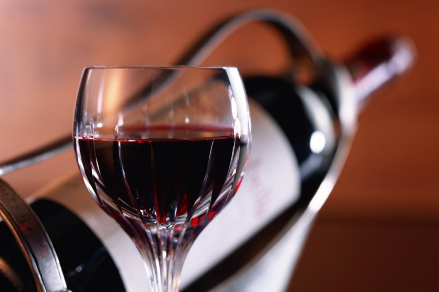Умеренное потребление вина способно спасти человека от депрессии