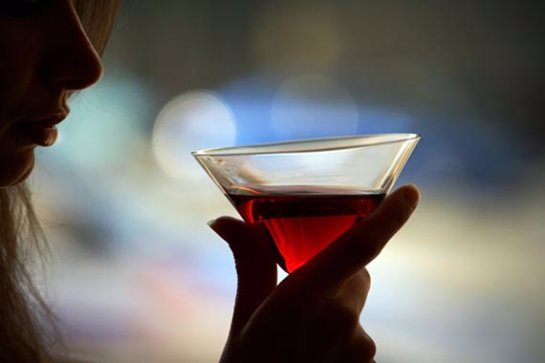 Ученые: в 2050 в магазины поступит искусственный спирт