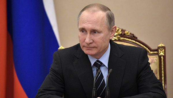 Песков: Путин обсудил с членами Совбеза ситуацию на юго-востоке государства Украины