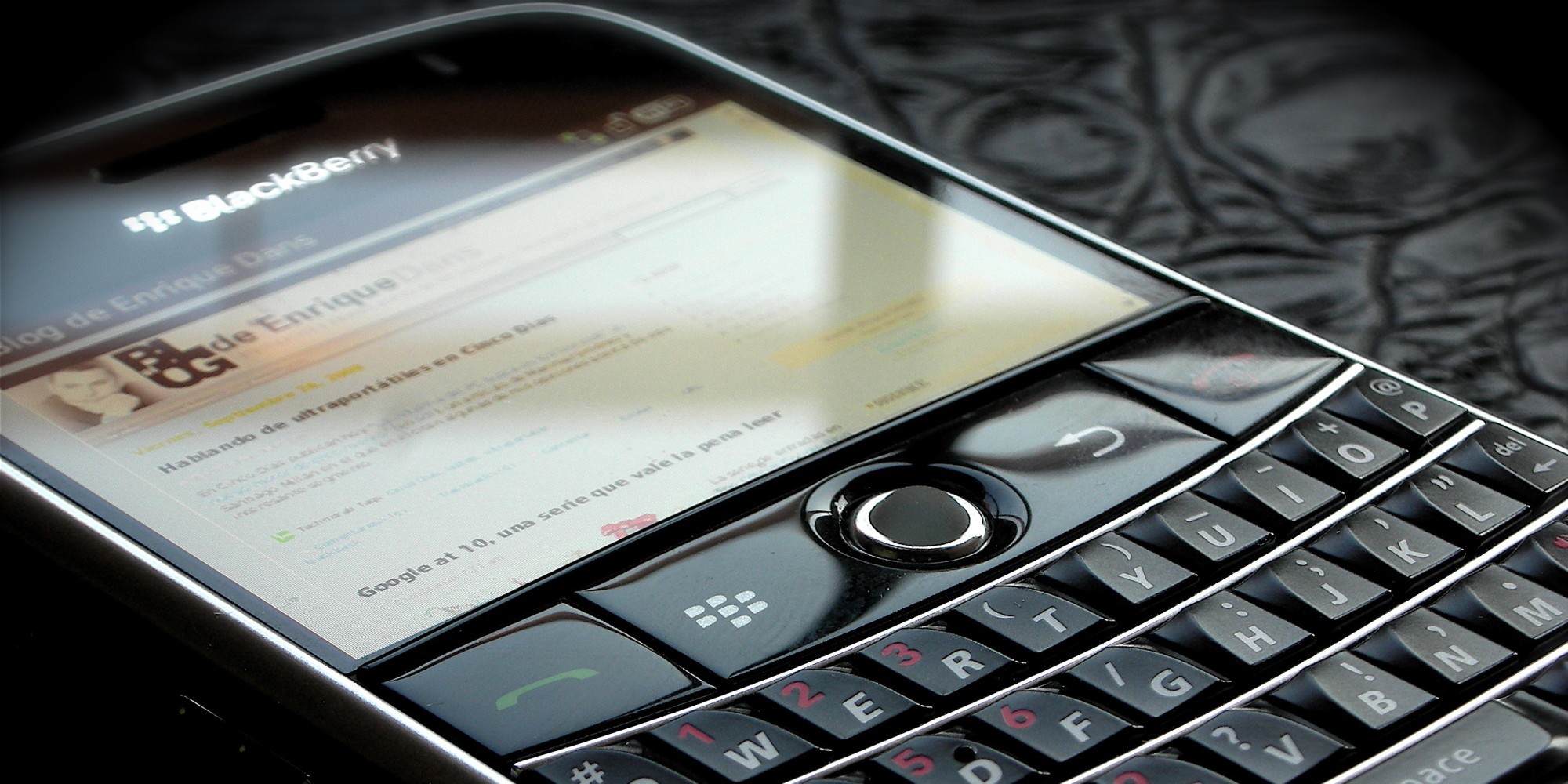 Компания BlackBerry выпустит новый смартфон с клавиатурой