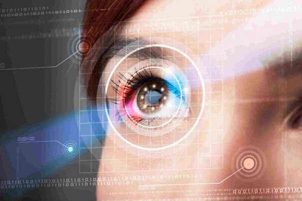 Фейсбук начнет идентифицировать пользователей по сетчатке глаза