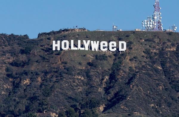 В Лос-Анджелесе неизвестный испортил известный знак Hollywood