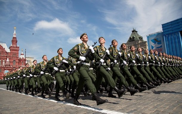 Не менее половины граждан России хотели бы видеть родных среди военнослужащих — Опрос