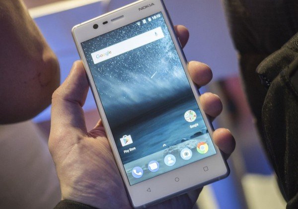 Нокиа официально показала мобильные телефоны на андроид