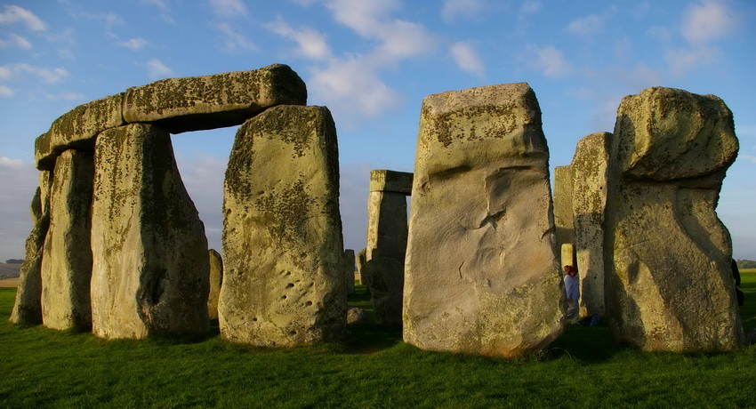 Археологи пояснили, почему Стоунхендж перенесли из Уэльса