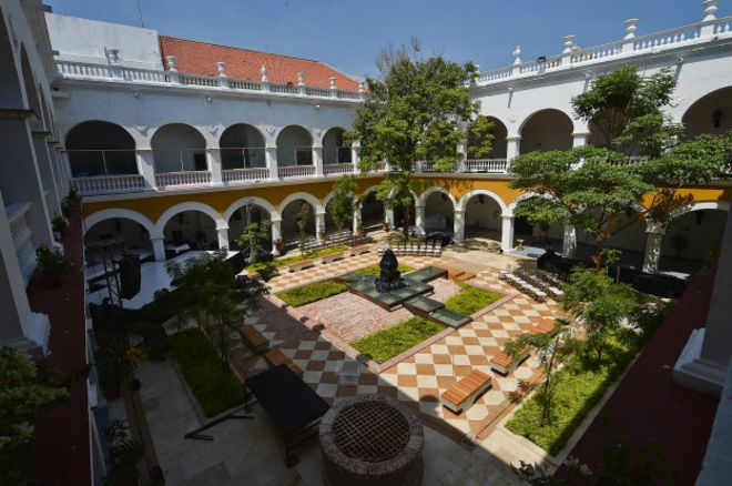Габриэль Гарсиа Маркеса упокоился в склепе университета Картахены в Колумбии