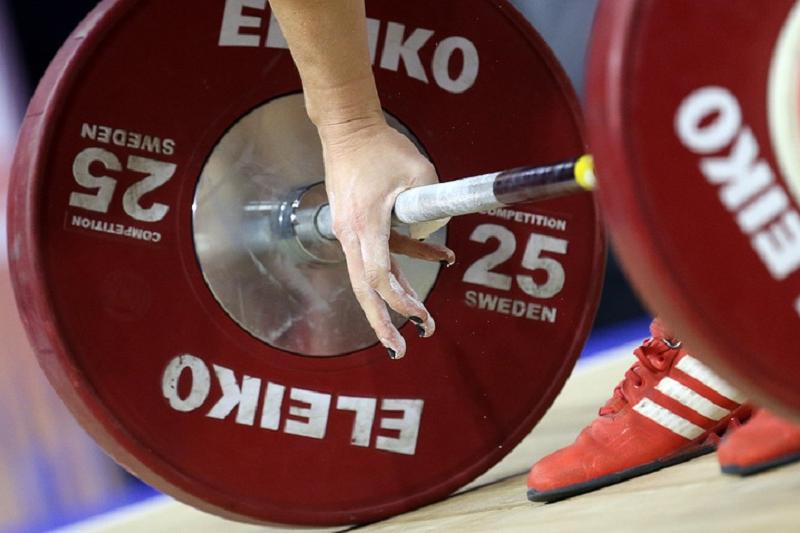 Сборную России по тяжелой атлетике отстранили от Олимпиады в Рио