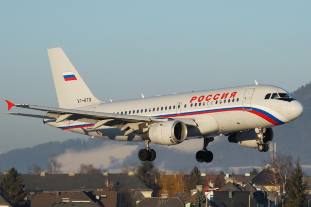 Вылет самолета Краснодар — Санкт-Петербург задержали на 14 часов