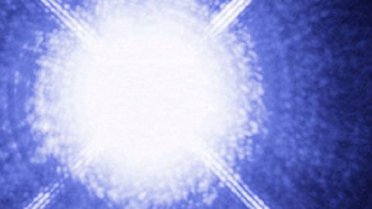 Астрономы обнаружили «мертвую звезду» с кислородной атмосферой