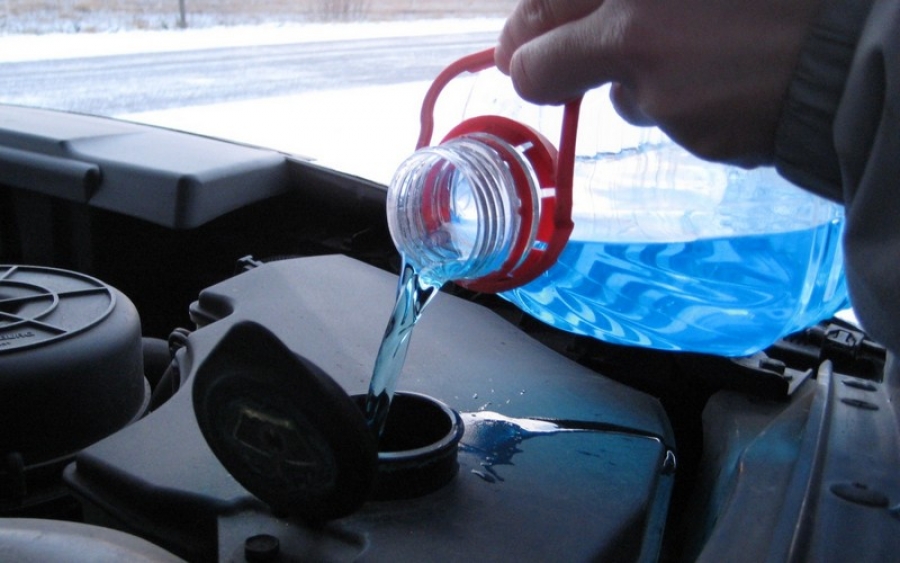 Роспотребнадзор выявил в продаже страшную для здоровья незамерзающую жидкость для авто