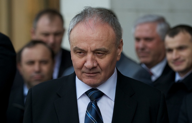 Президент Молдавии предложил сотрудника собственной администрации Иона Падурару на пост премьера