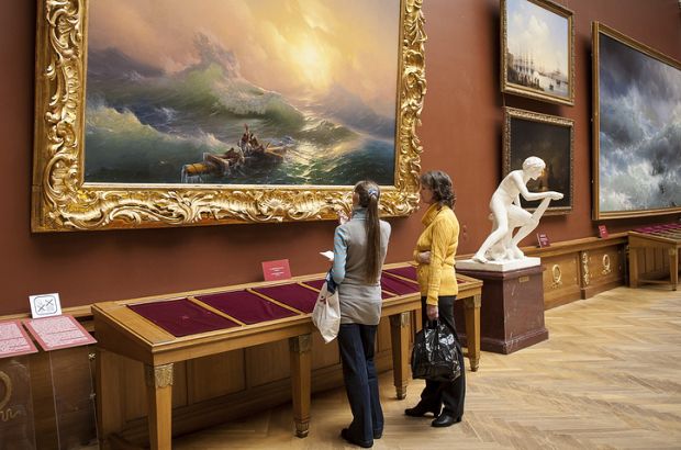 Выставка Айвазовского бьет рекорды по посещаемости