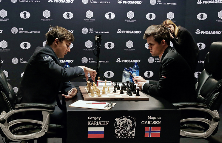Карякин и Карлсен сыграли вничью в одиннадцатой партии