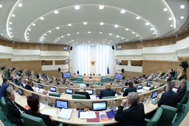 Сенатор от КЧР Дерев объявил о преждевременном сложении полномочий