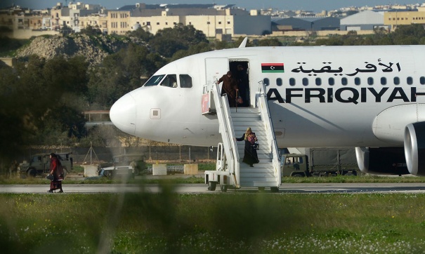 Для угона ливийского самолета террористы использовали муляжи оружия