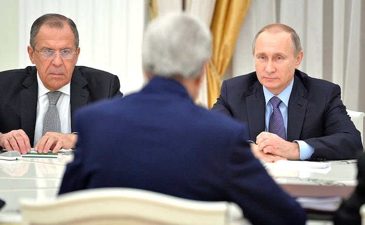 Путин встретился с госсекретарем США Джоном Керри