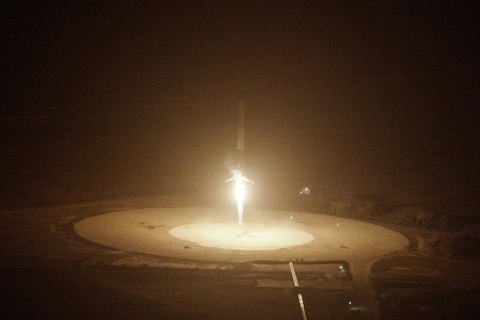Попытка SpaceX вернуть ступень Falcon 9 провалилась
