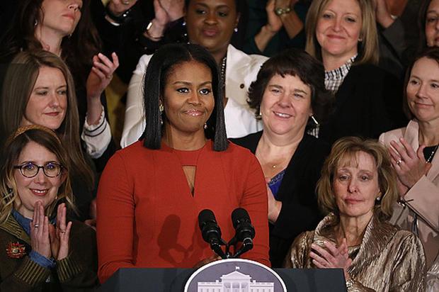 Мишель Обама ярко и трогательно выступила с прощальной речью: появилось видео