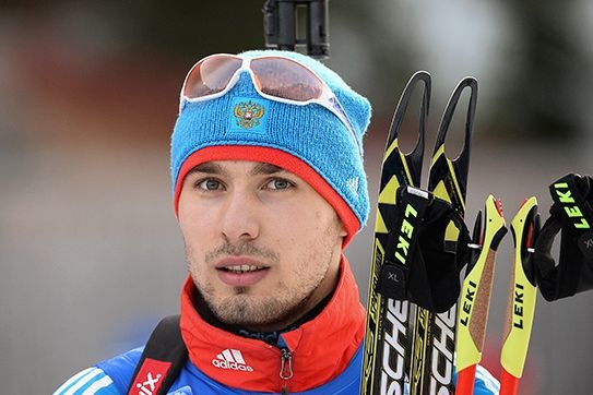 Русский биатлонист Антон Шипулин одержал победу серебро в спринте в канадском Кэнморе