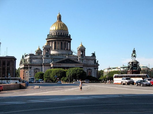 Участь Исаакиевского храма в Петербурге снова может решиться на референдуме