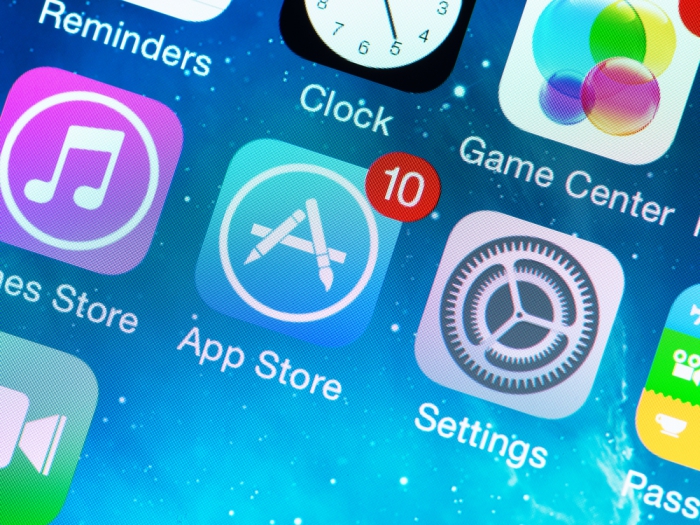 Собственникам iPhone разрешили подавать в суд на Apple