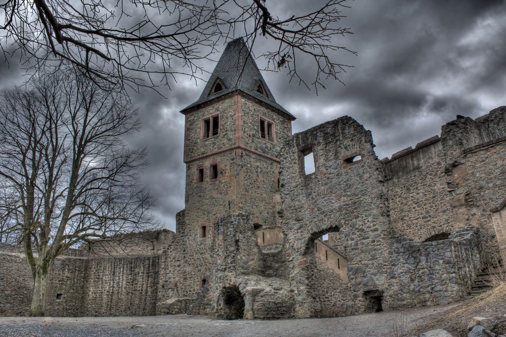 В замке Франкенштейна в Германии отметили Хеллоуин