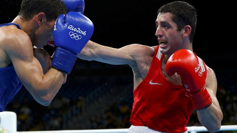 Русский боксер Алоян проиграл в финале Олимпиады