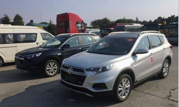 Новый паркетник Dongfeng Fengdu MX5 засветился на тестах