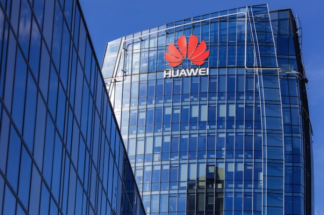 Президент Huawei: мы сможем общаться с мертвыми в мессенджерах