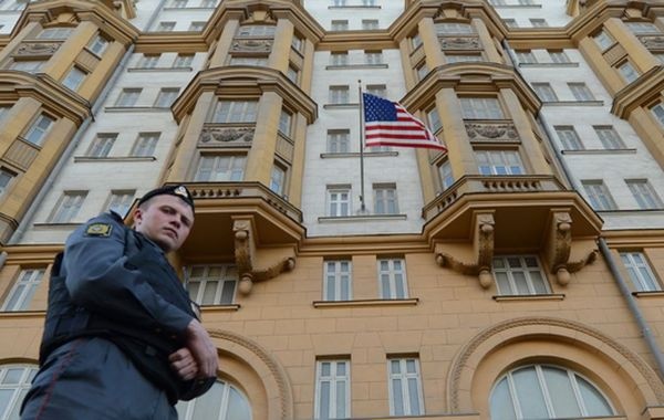 Дипломат США, подвергшийся нападению в столице России, действительо служит в разведке