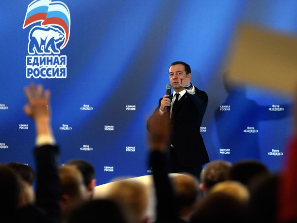 За три недели до выборов рухнул рейтинг «Единой России»