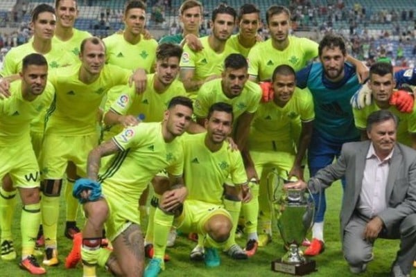 Зозуля дебютировал в чемпионате Испании с победы над «Валенсией»