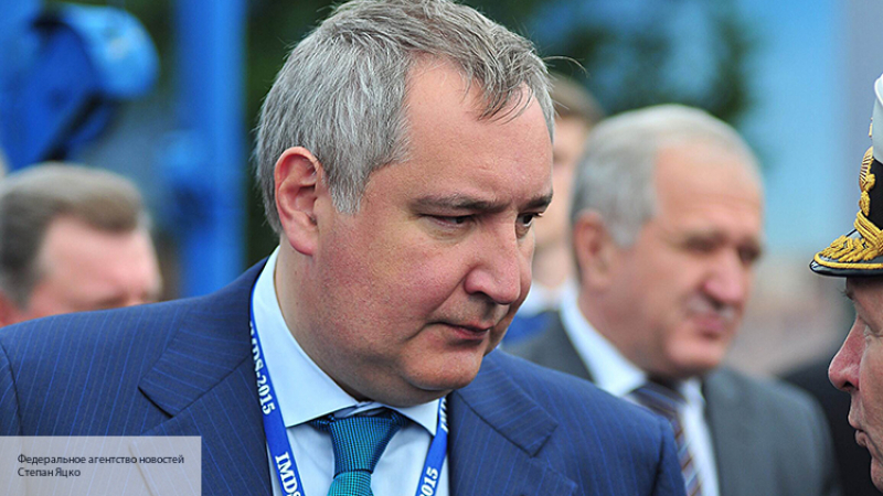Рогозин со 2-ой попытки долетел до Кишинева