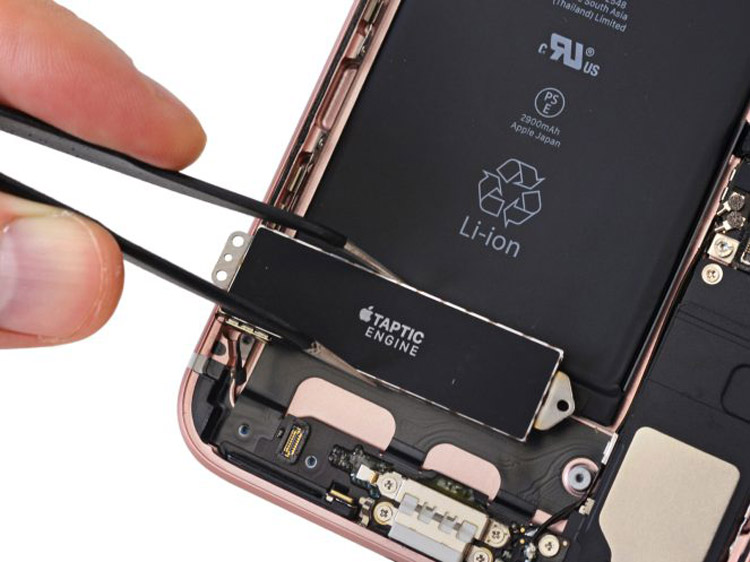 Кнопка Home телефона Apple iPhone 7 не реагирует на нажатия в перчатках