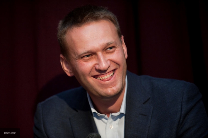 Навальный желает быть только начальником — Артемий Лебедев