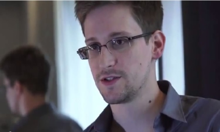 Если Сноуден захочет, то он сумеет получить российское гражданство — юрист