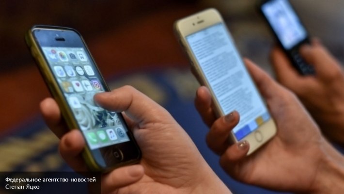В США запретили проносить в самолеты мобильные телефоны Самсунг