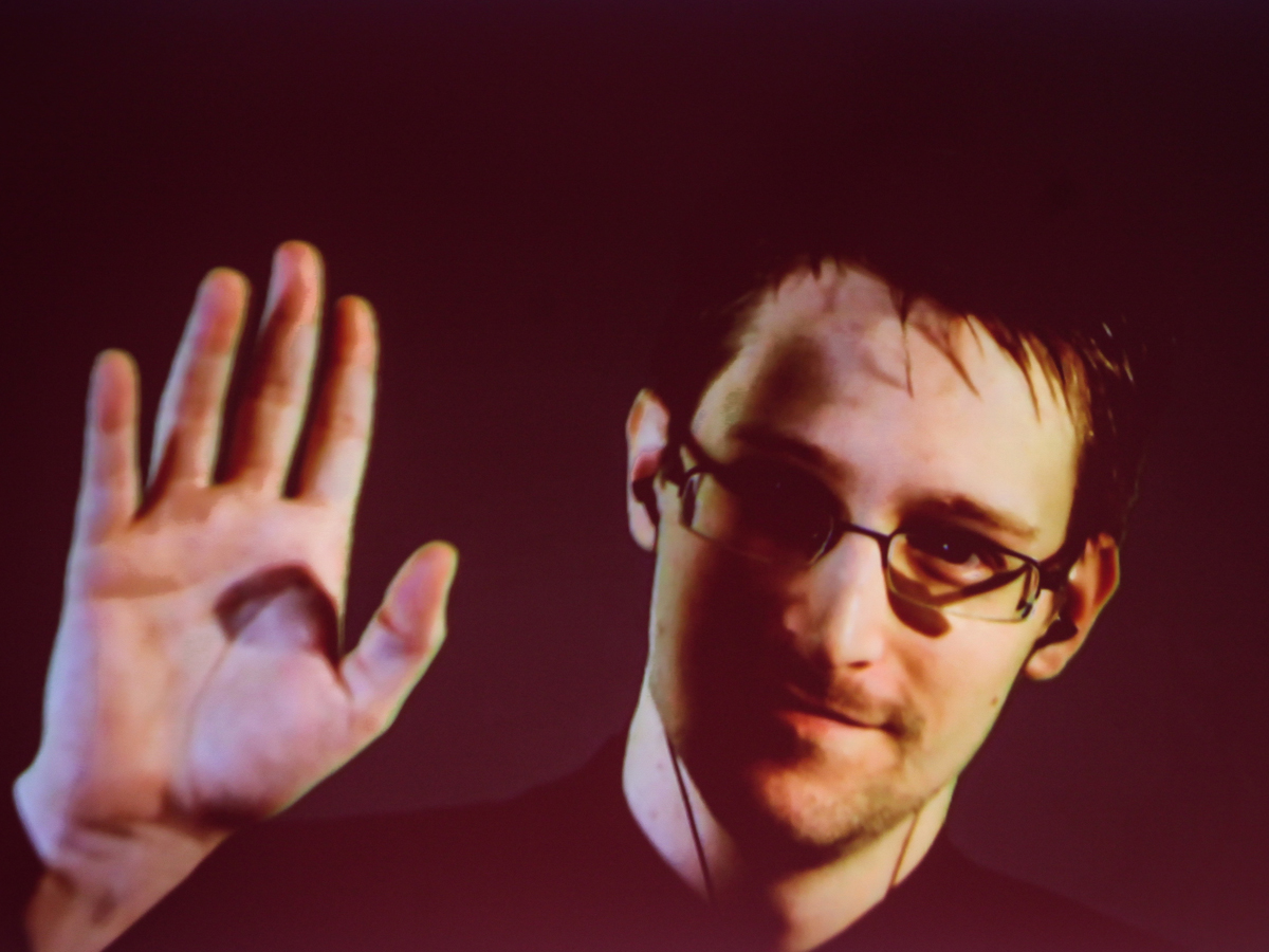 Петиция к Обаме о помиловании Сноудена набрала больше млн. подписей