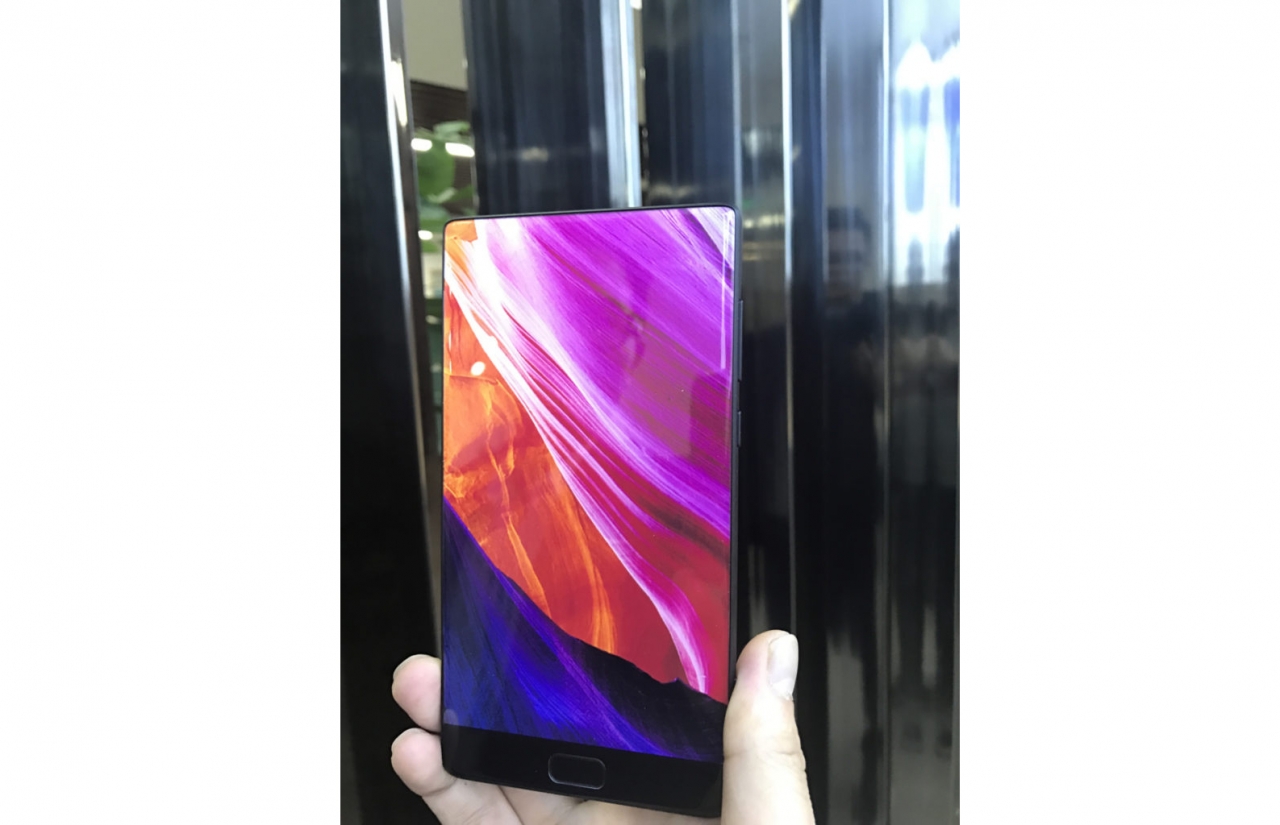 Смартфон Elephone S8 с безрамочным экраном будет конкурентом Xiaomi MI Mix
