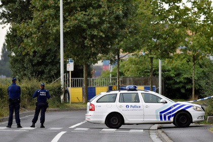 Фанаты Джеймса Бонда с игрушечными пистолетами спровоцировали полицейскую специализированную операцию в Брюсселе