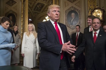 Трамп прочел оставленное для него в Овальном кабинет письмо Обамы