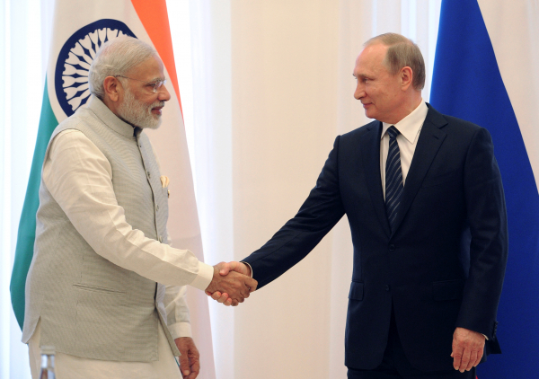 Путин и Моди начали встречу в Индии