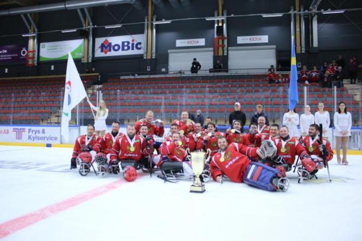 Следж-хоккеисты из Удмуртии в составе сборной РФ обыграли команду Италии