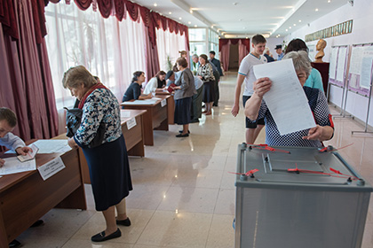 На избирательном участке в Астраханской области женщина съела открепительное свидетельство